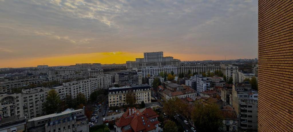 Central Apartment Tower Bucureşti Eksteriør bilde